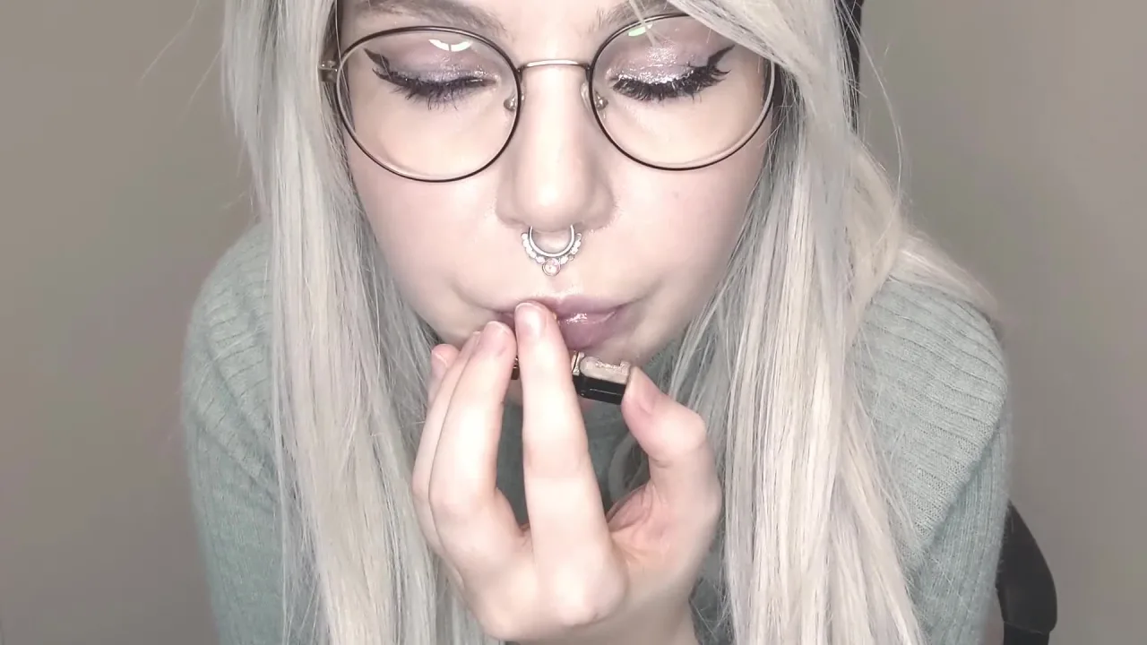 Hanna Hentai – Your Shrink is a Giantess