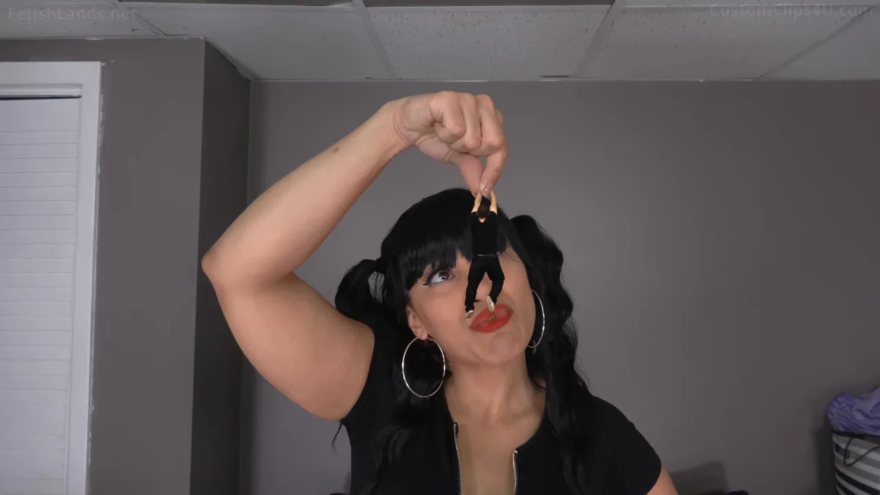 GiantessZone Clips – Twisted Stepsister Handles You SFX