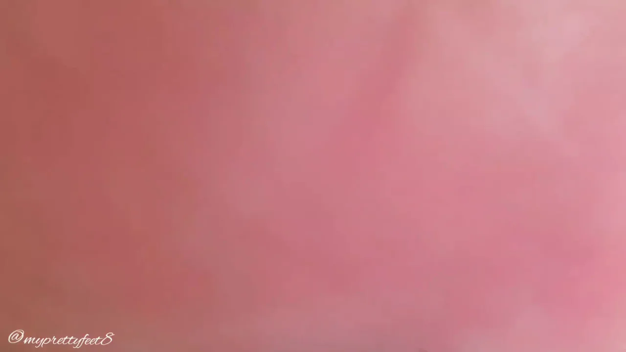 Myprettyfeet – Techno Music Smush POV