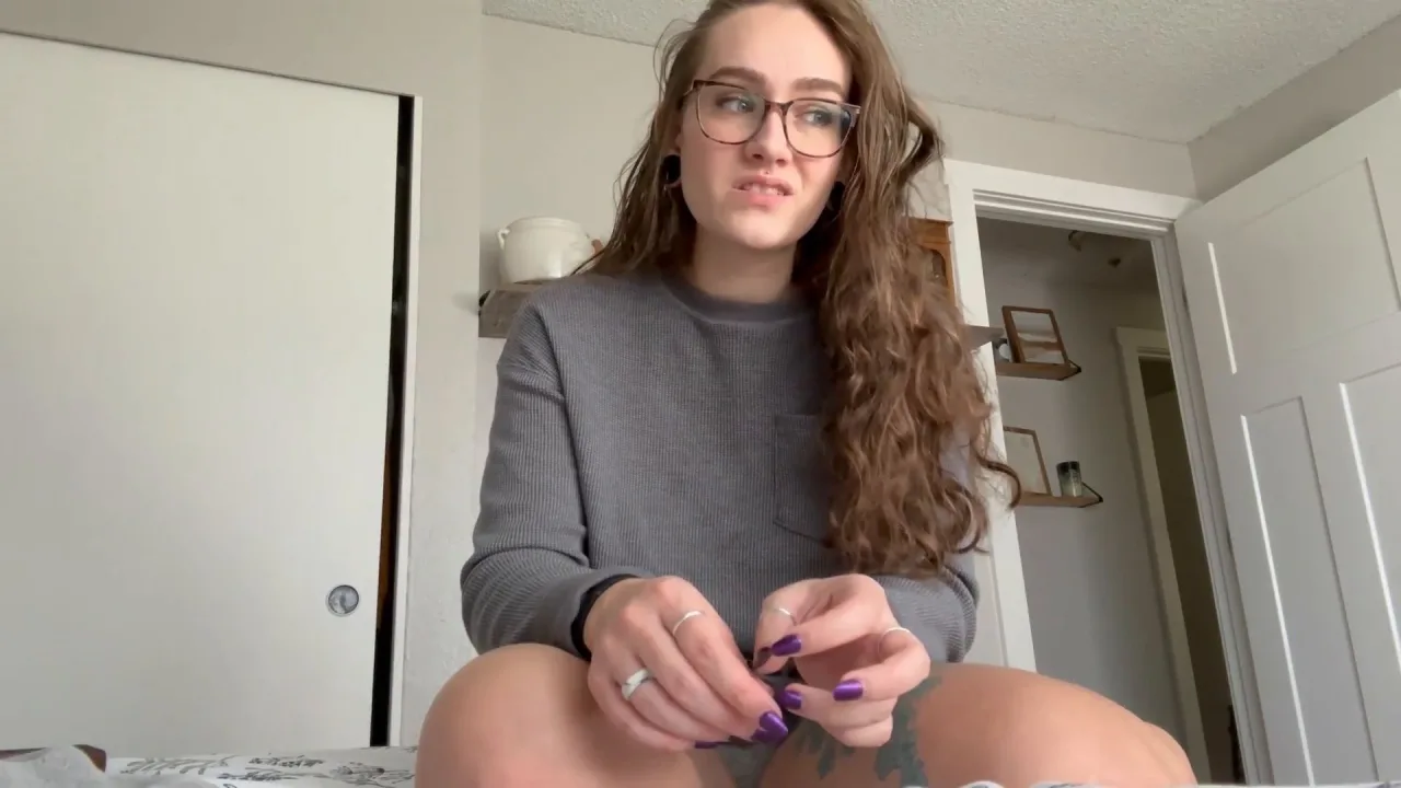 Dvinebabe – Brother caught the shrink virus