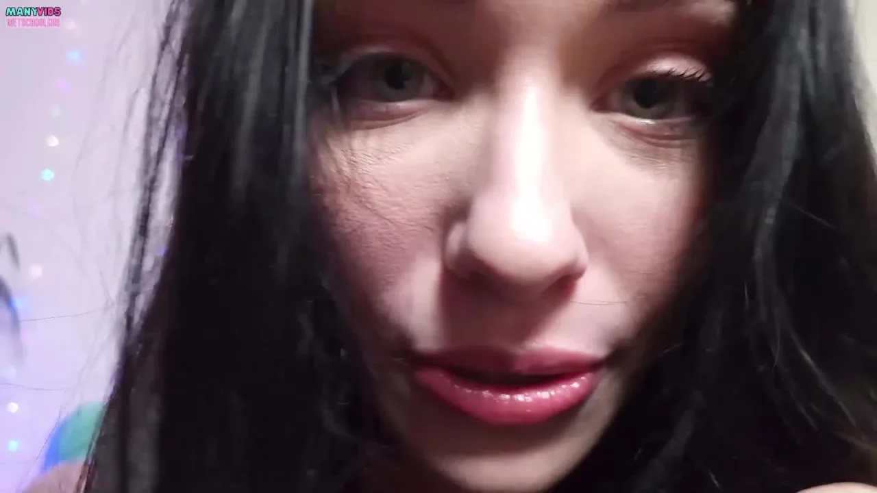 WetSchoolGirl – Giantess Satisfies Her BF with a Tiny Couple