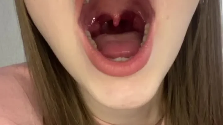 Nelly Giantess – Hey Mister Jump In My Mouth