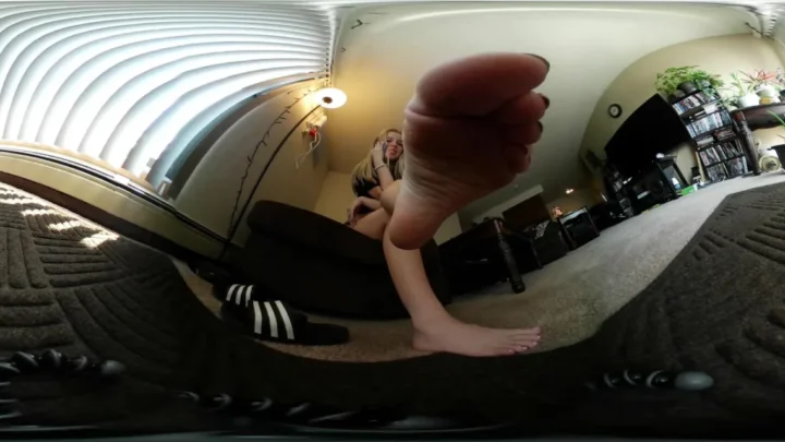 Tiny Guy Customs – Zaurus Shrunken Stepdad Vr360