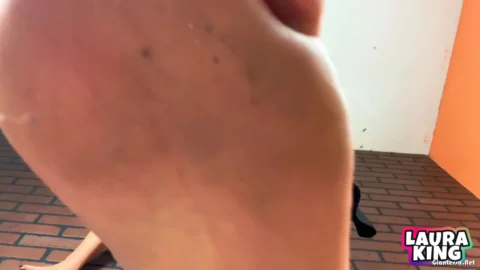 Laura King – Giantess Makes you Lick her Sweaty Big Feet