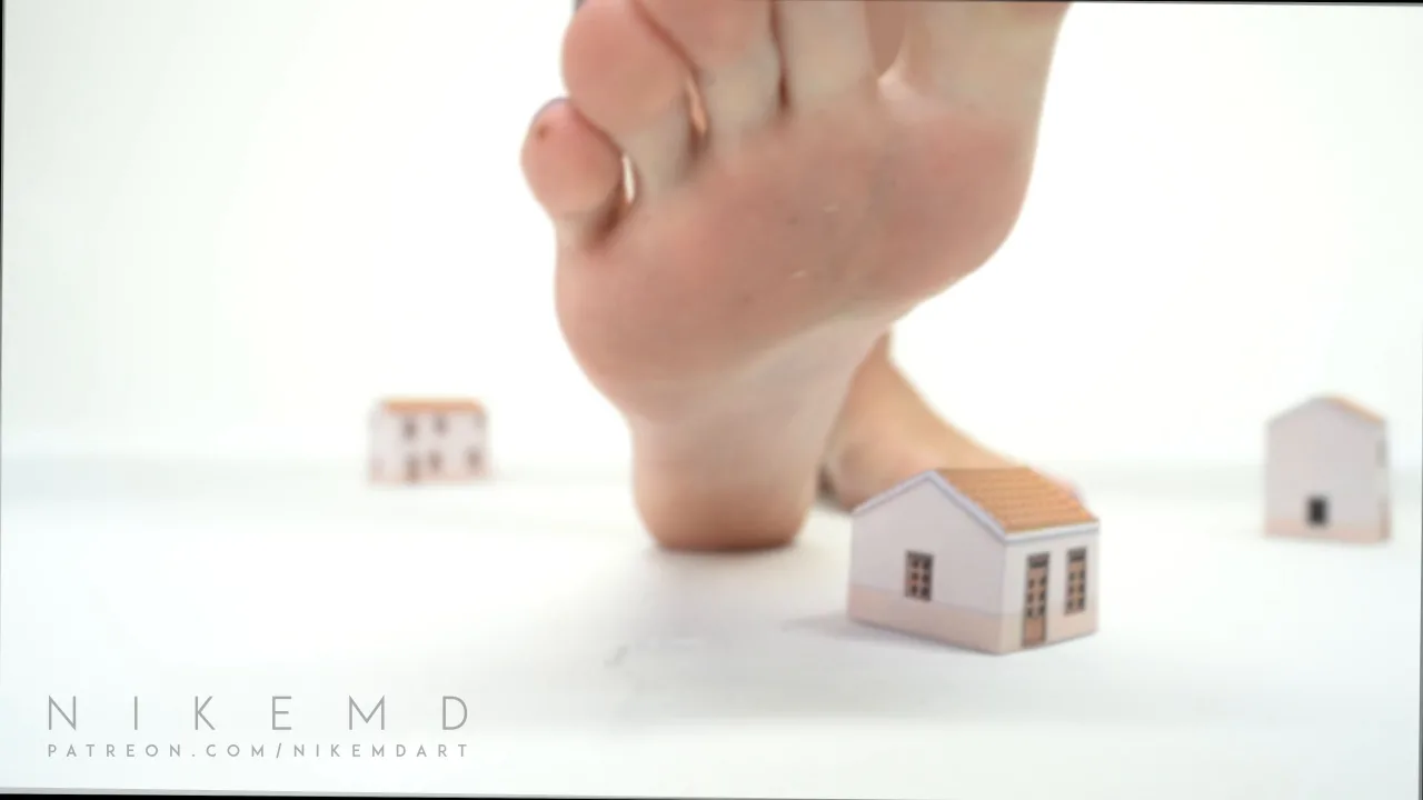 Nikemd – Adriana Village Rampage