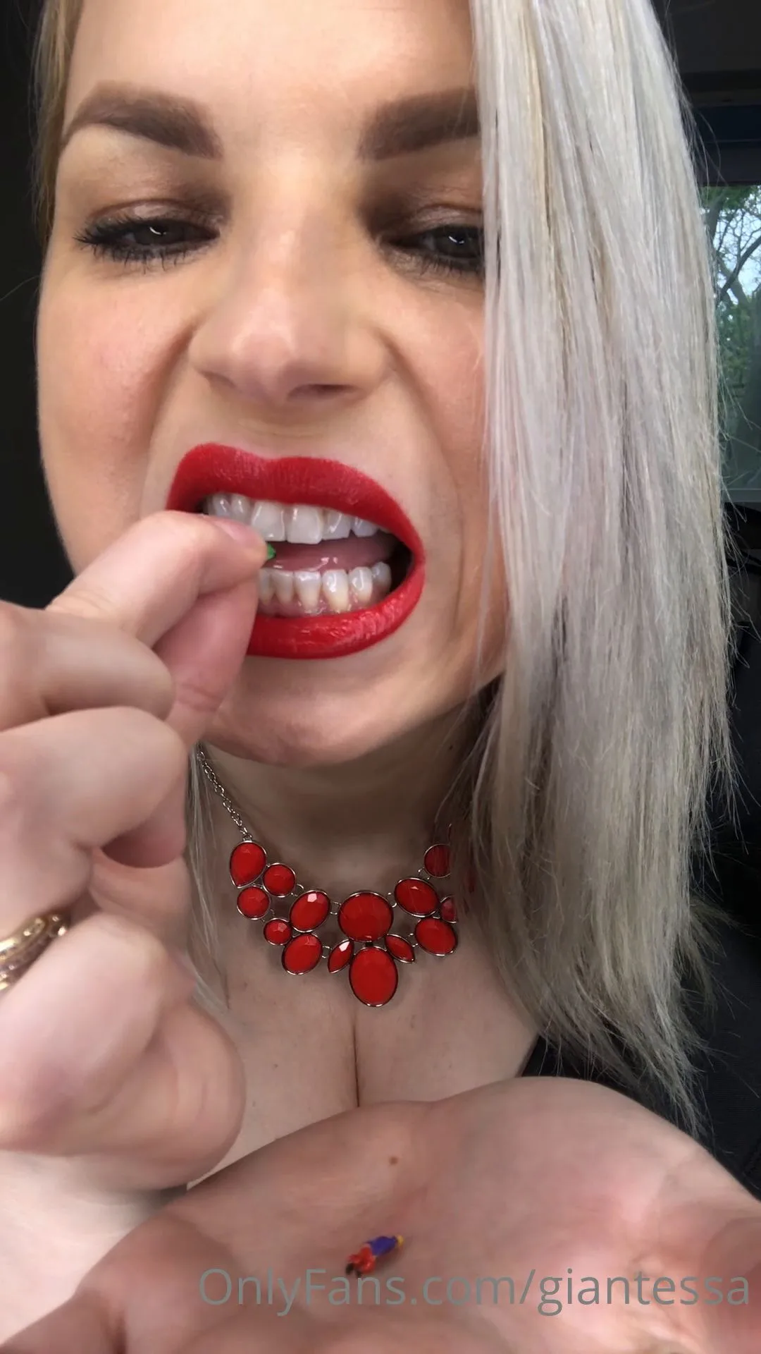 Swallowing a new batch of tinies she just found