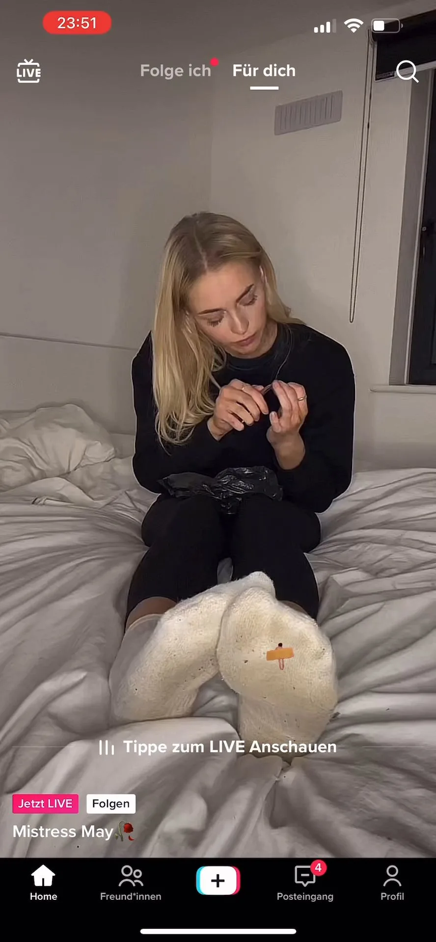 Giantess EditZ – Foot Slave Crushed During Livestream Vfx