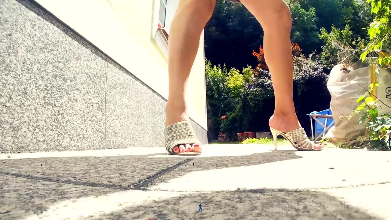 Giantess Loryelle – Airport vanished into a Giantess Dimension SFX
