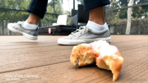Mistress Enola Fetish – The Giantess and the Donut