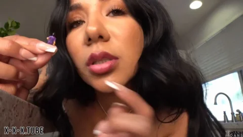 Sloansmoans – Giantess Wow