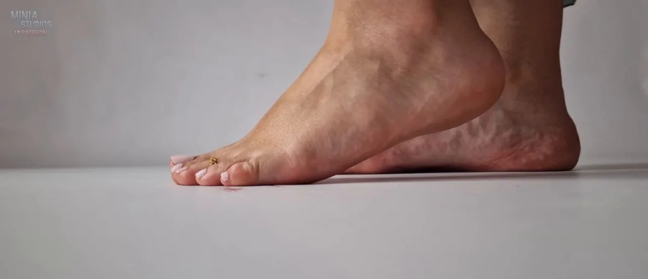 Minia Studios – Step Stomp Squash Clip FX Patreon w FootyLoveQueen