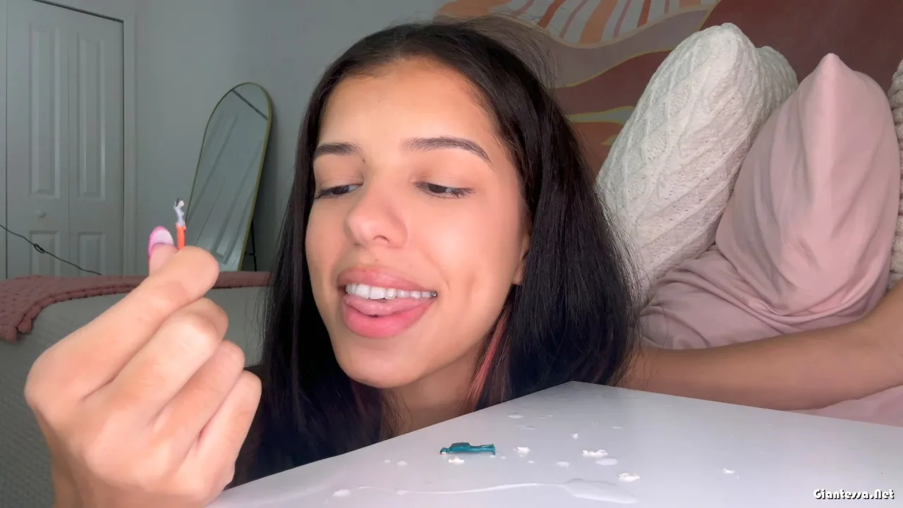 Aria Nicole – Giantess Arias Aphrodisiacal Insatiable Appetite