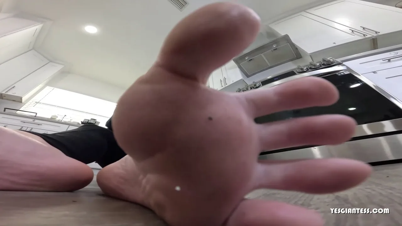 GSFCreator – TylerLynn Sweaty feet Survivor SFX