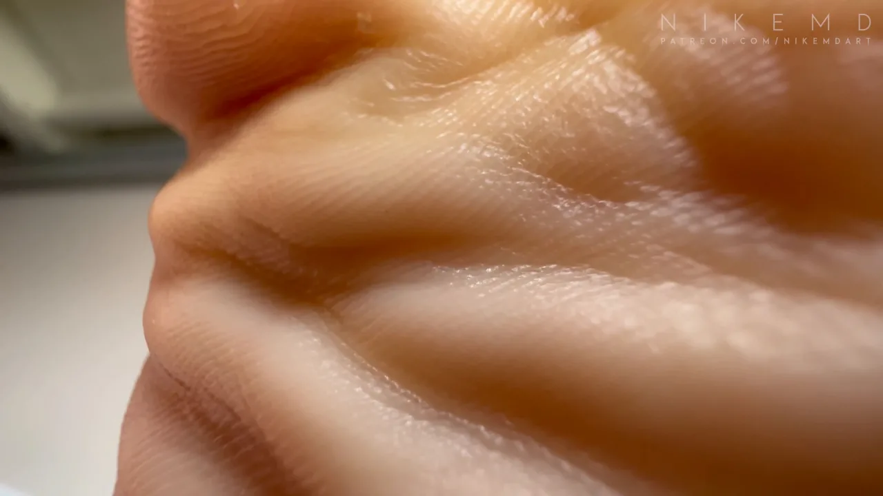 Nikemd – Kate Tiny Step Brother