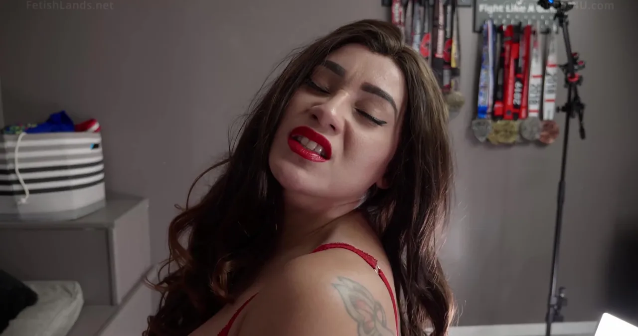 Media Impact Customs – Tiny Fucker Ass Crush