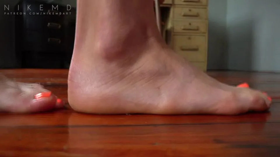 Nikemd – Giantess Sunday The Break Up