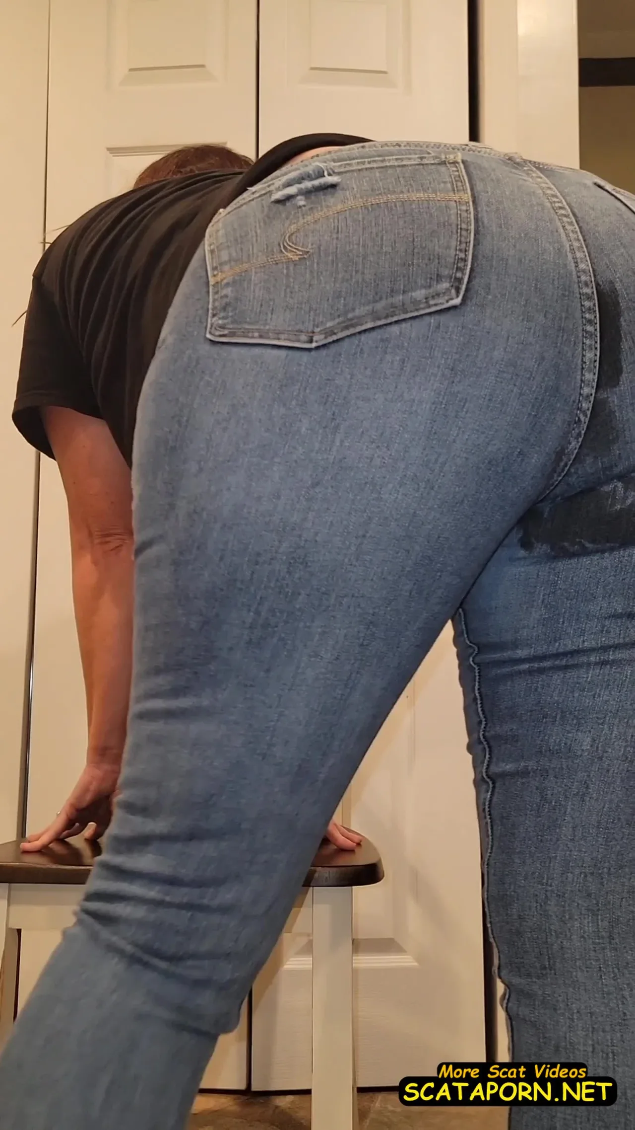10 June 2023- Lexipoo – Lexi’s date night jeans shit