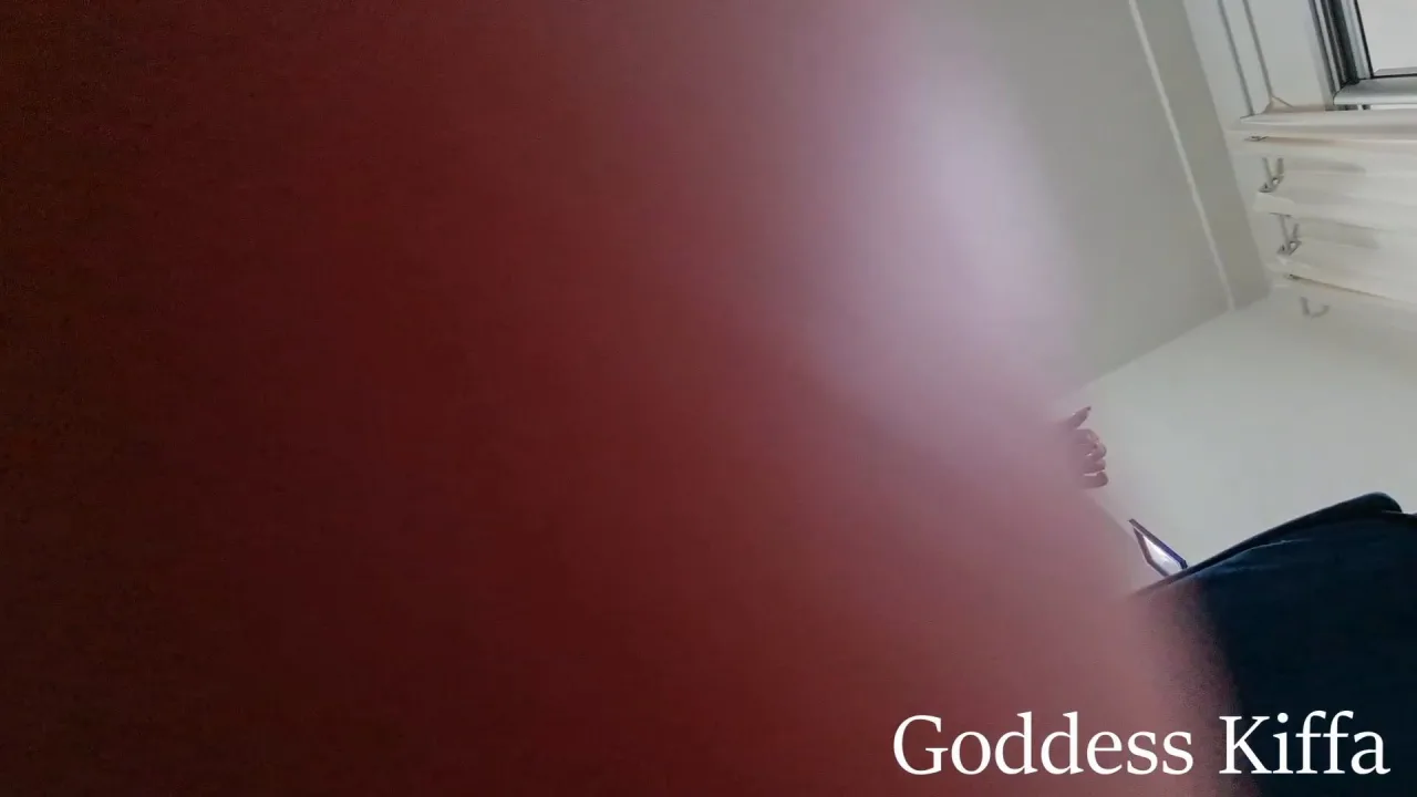 Kiffa Feet – Goddess Kiffa And Mr Pine Giantess Pov 3