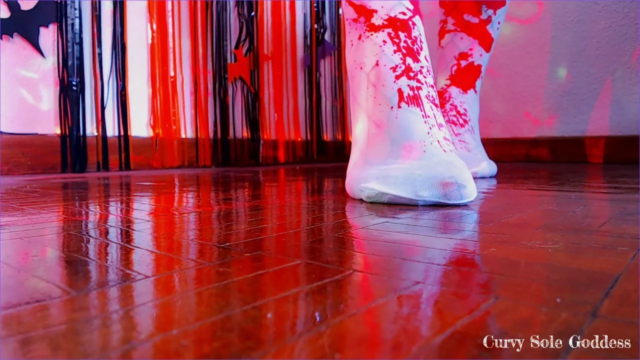CurvySoleGoddess – Crushed by the Giantess Halloweens Wild BBW Goddess