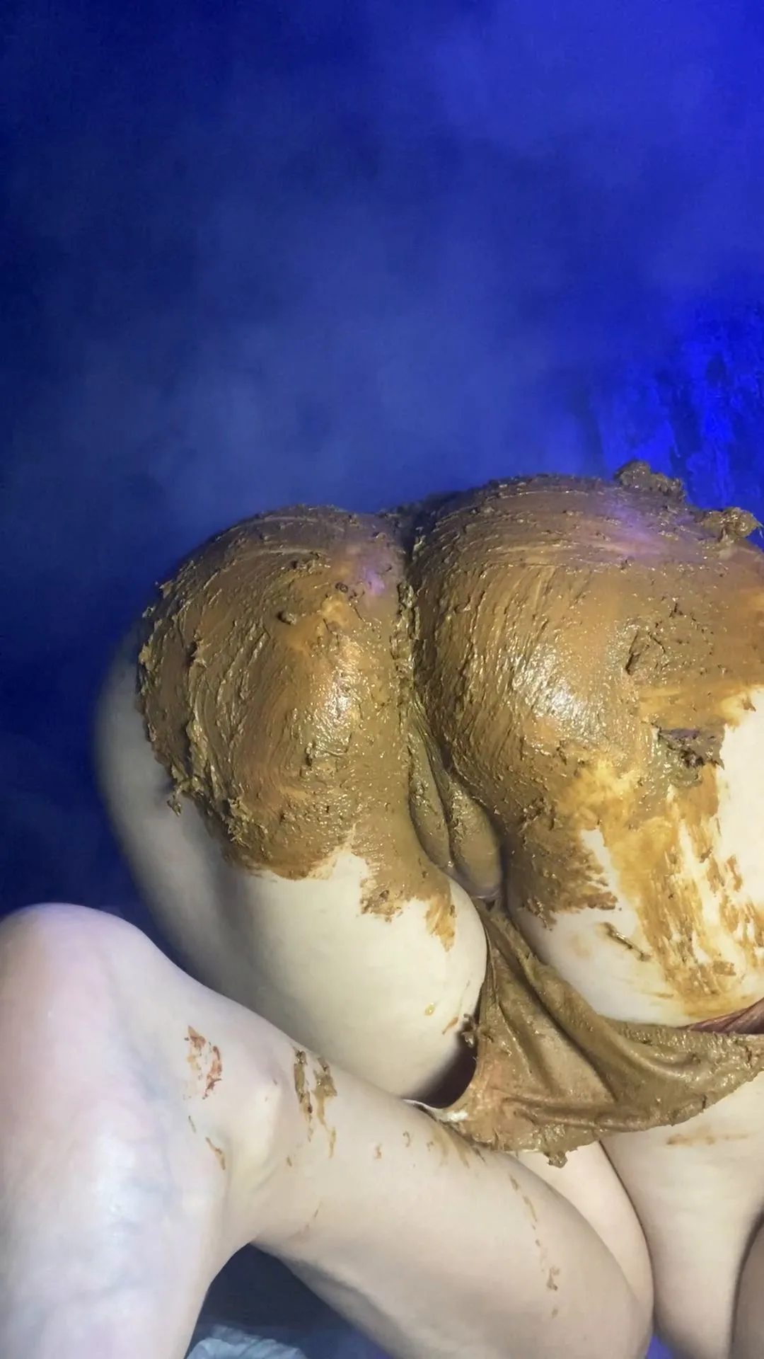 p00girl – Pour whipped cream my dirty ass