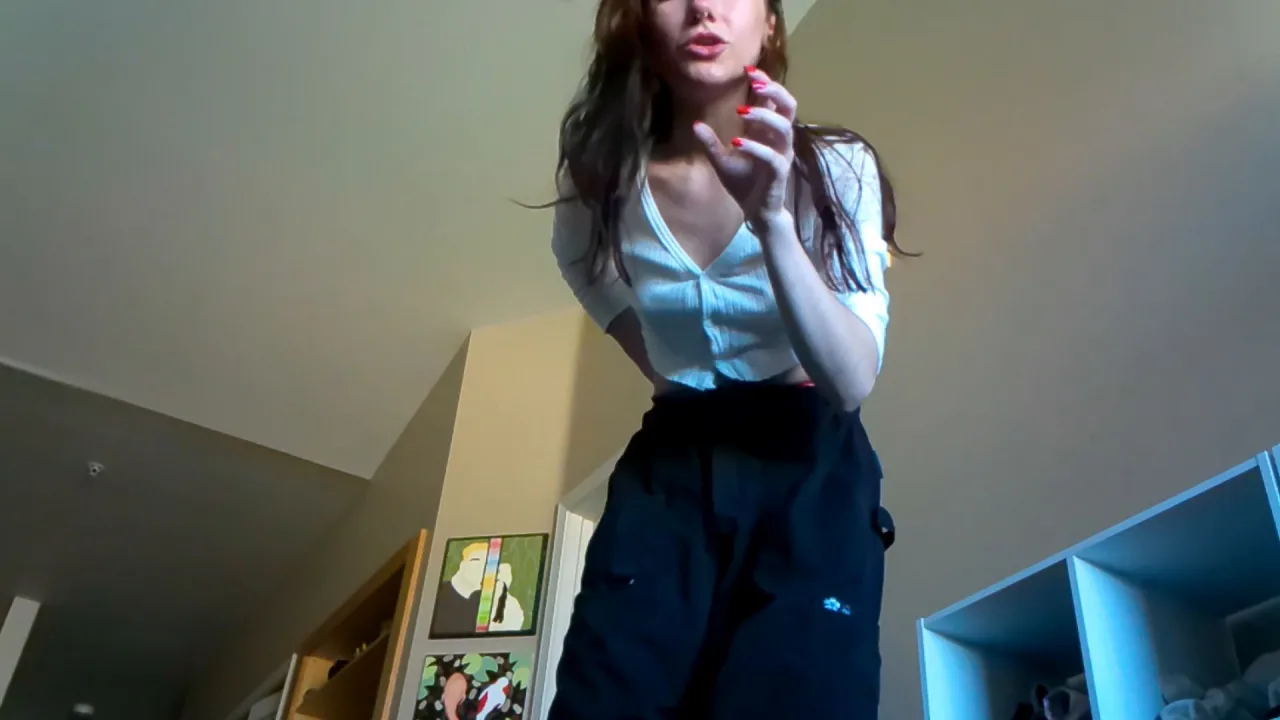 GoddessMayHere – Custom Clip Giantess