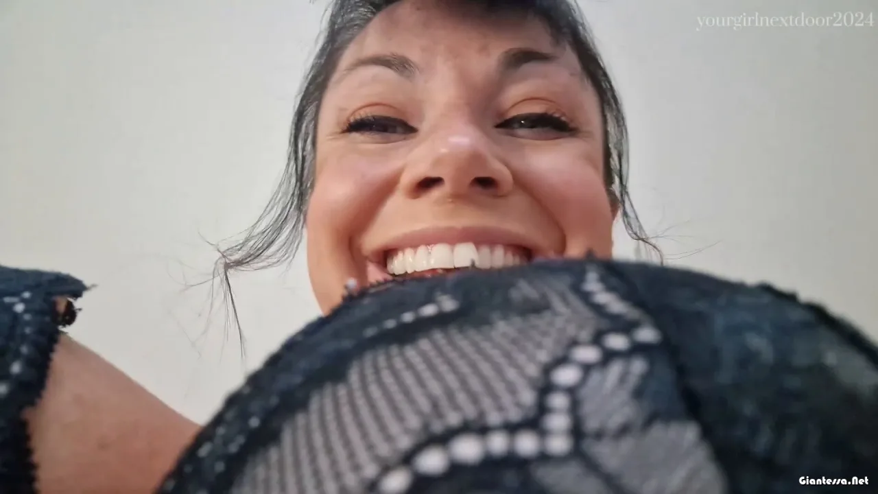 Yourgirlnextdoor1 – Jealous Mommy SHRINKS You
