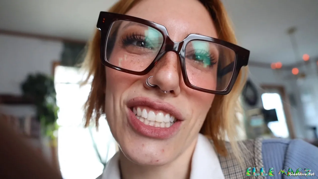 Elle Marz – Giantess Boss Shrinks you