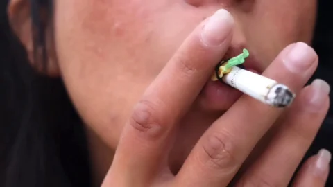 Drea xoxo – Smoking Giantess