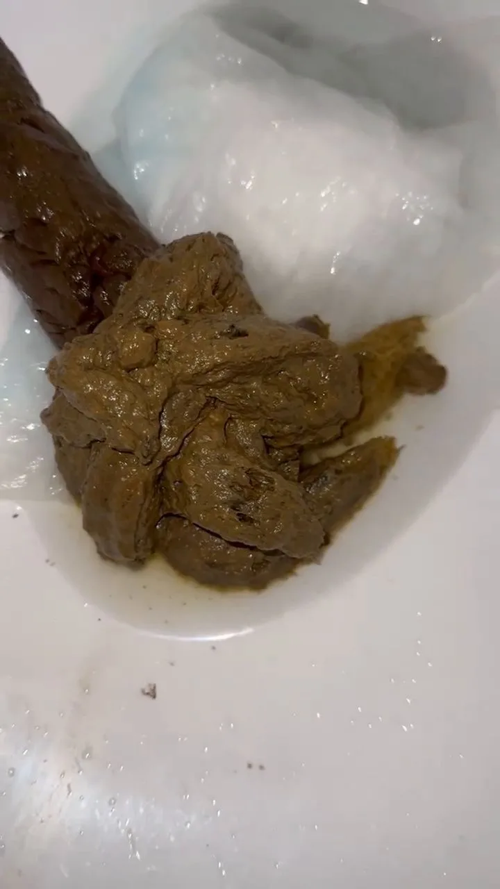 Kaitlyn Katsaros – One of my biggest thats 3 days of no pooping from taking so much