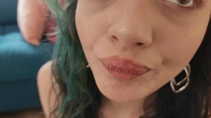 The Sensitive Spot – Giantess Compares Gummys to Tiny People
