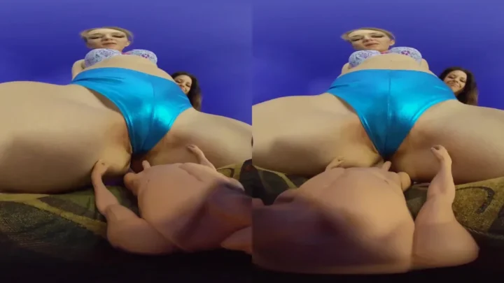 Shrunken Boy Toy VR  D K