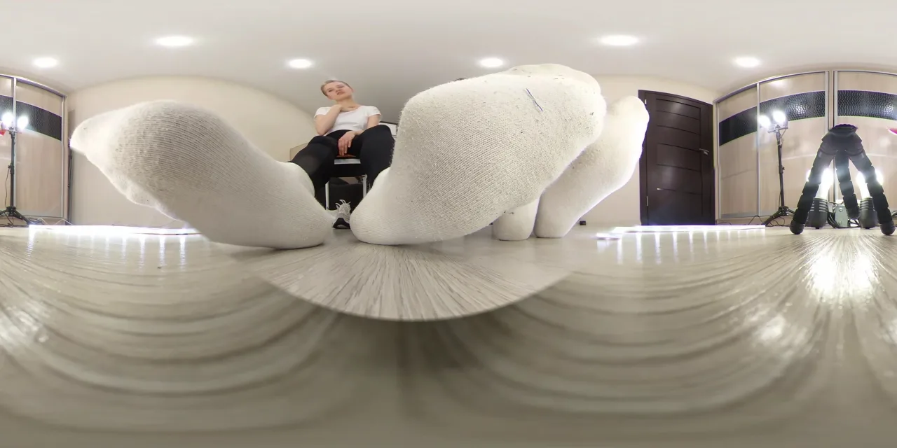Under Giantess Soles – Polly  Olivia Reduced Gossip Girl Vr 360 4K