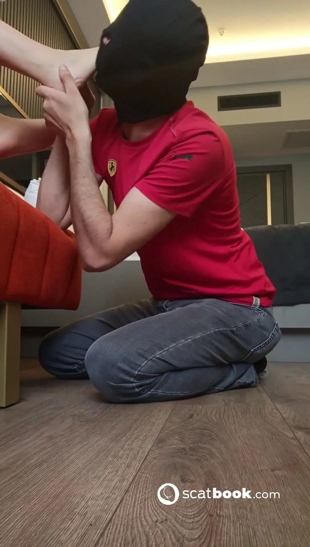 Sctpsg06 – Turkish Scat Slave Foot First Then